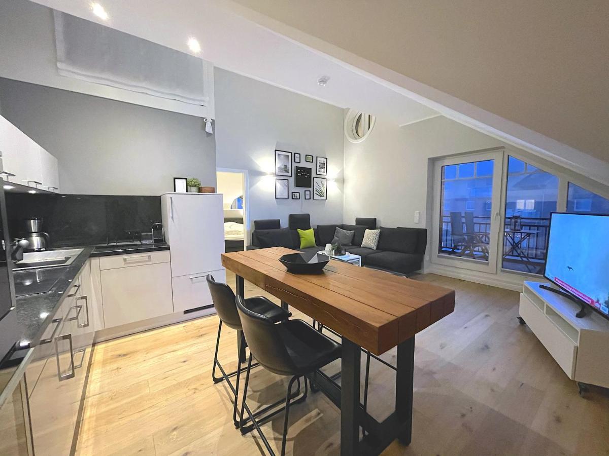 Smuk - Luxus Dachgeschoss Apartment Вестерланд Екстериор снимка